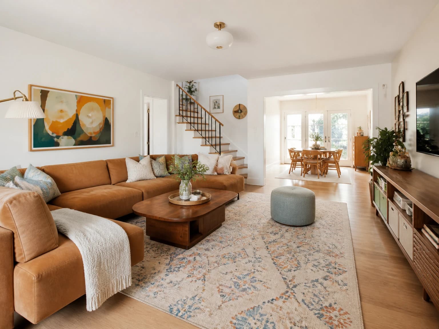 Family-Friendly Modernism, mid-century modern living room inspiration